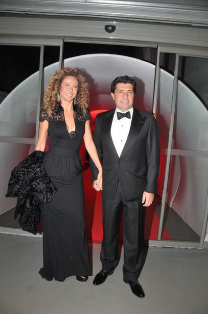 ZİYA - ESRA OFLAZ GÜVENKAYA