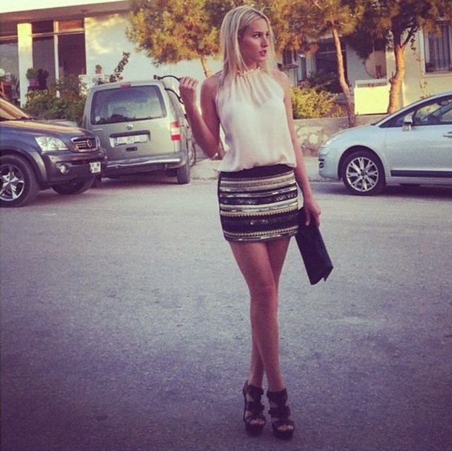 İSTANBUL DIŞINDA BULUŞUYOR -  - Acun Ilıcalı'nın, son günlerde gittiği her yere yanında götürdüğü Kardelen Ergin'le geçen yaz Çeşme'de bir barda tanıştığı öğrenildi.