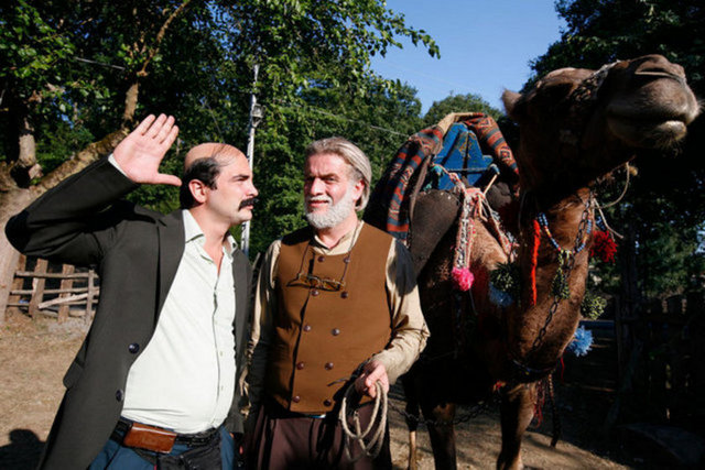 Selçuk Aydemir'in senaryosunu yazıp yönettiği, Ahmet Kural ile Murat Cemcir'in başrollerini paylaştığı film, 12 haftada 6 milyon 600 - bin 893 kişi tarafından izlenerek 6 milyon 572 bin 618 biletin kesildiği 2012 yapımı 'Fetih 1453'ü geçmeyi başardı.