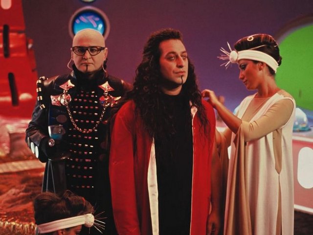 6- G.O.R.A: 4.001.711