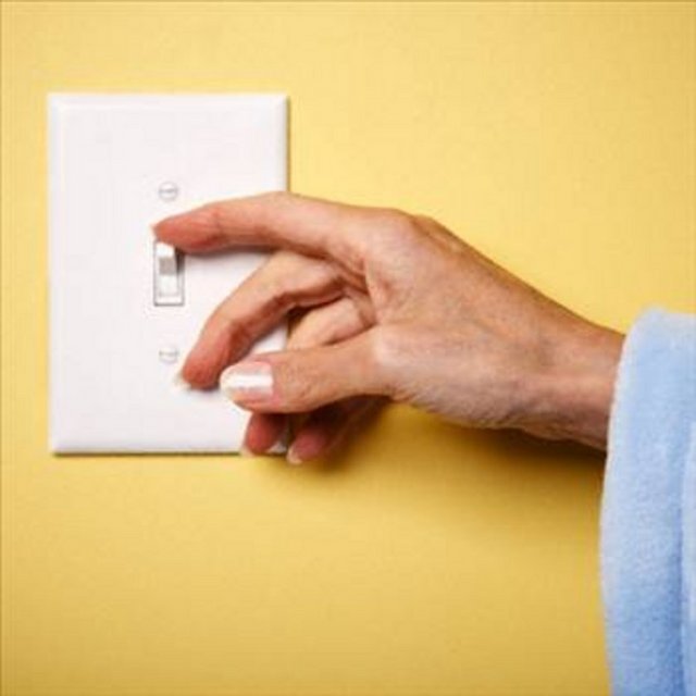 Dorak: "Geceleri uyurken hiçbir şekilde yattığınız odada ışık bulunmaması gerekir." -  -