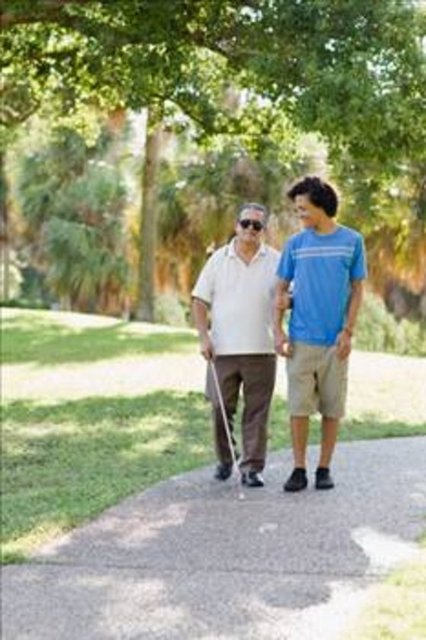 ABD ve Avrupa'da lösemili ve kanserli çocuk sayılarının artmasından sonra yapılan araştırmalar sonucunda ailelerden çocuklarını kesinlikle karanlık ortamlarda yatırmaları isteniyor. -  -