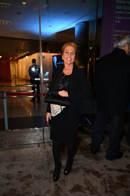 GÜLBİN SİMİTÇİOĞLU