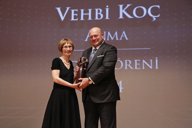 ZEYNEP ÇELİK, MUSTAFA KOÇ