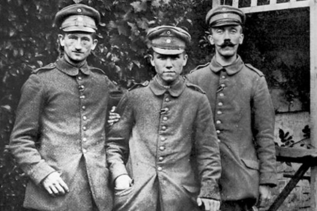 Henry Tandy Birinci Dünya Savaşı bittikten sonra ülkesine döndüğünde gazi madalyasıyla ödüllendirildi.