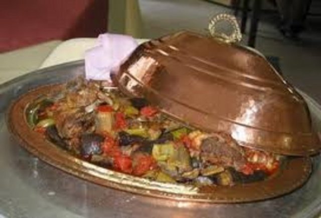 SİVAS - Sivas kebabı, peskutan çorbası, pezik turşusu.