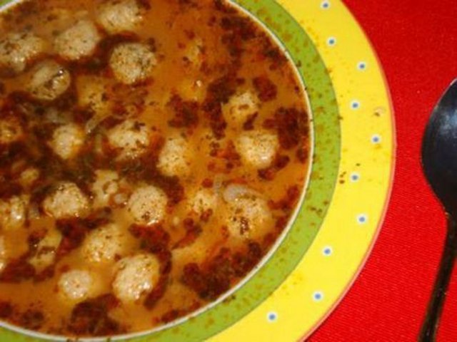 ERZİNCAN - Eğin kaburgası, gasefe, gah Yahnisi, kenger kavurması, Kuzu içi, pıt pıt, kör dolma, sırın, hışik yahnisi, tirit, lövlez, eğin piyazı, çökelek piyazı ve kete.