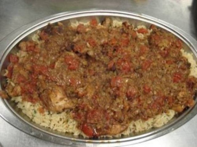 ESKİŞEHİR - Ebegümeci, madımak, mantar, kuzu kulağı, bulamaç, toyga, sütlü ovmaç, göceli, tarhana, bıt bıt, düğün köfte, kapama, haşhaşlı dolama, tatar böreği ve cevizli tatlı