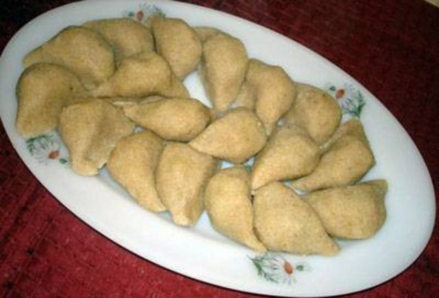 MARDİN - Soğan kebabı, badem şekeri, ceviz sucuğu, ikbebet, semberuk, irok, kitel raha, lebeniyye, patates kebabı, malzum, kibbe, Mardin çiğköftesi, kelle paça, dobo, firkiye, güvec, ikbebet, ırok, gasore, ıhşene, çoban pilavı ve mırra