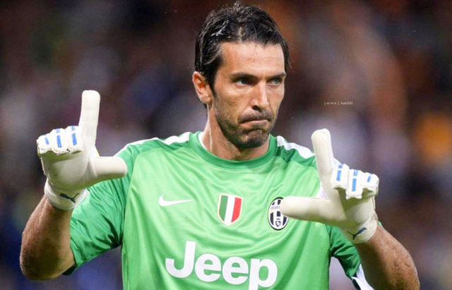 BUFFON: 7 MİLYON EURO