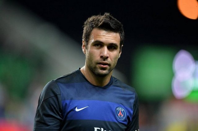 8- Salvatore Sirigu - Paris Saint Germain