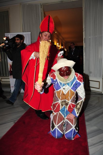 UĞUR BATUR 