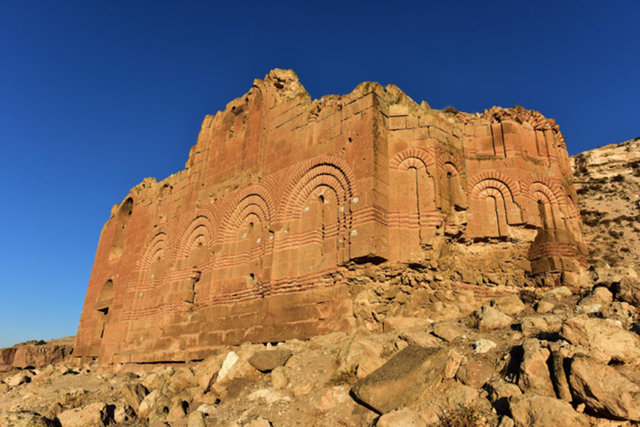 Aksaray Kültür ve Turizm Müdür Vekili Mustafa Doğan, AA muhabirine  yaptığı açıklamada, kültür ve turizm değerleriyle öne çıkan Aksaray'ın, Hasan ve  Erciyes dağları arasındaki geniş sahada yer alan Kapadokya'nın batı kapısını  teşkil ettiğini söyledi.