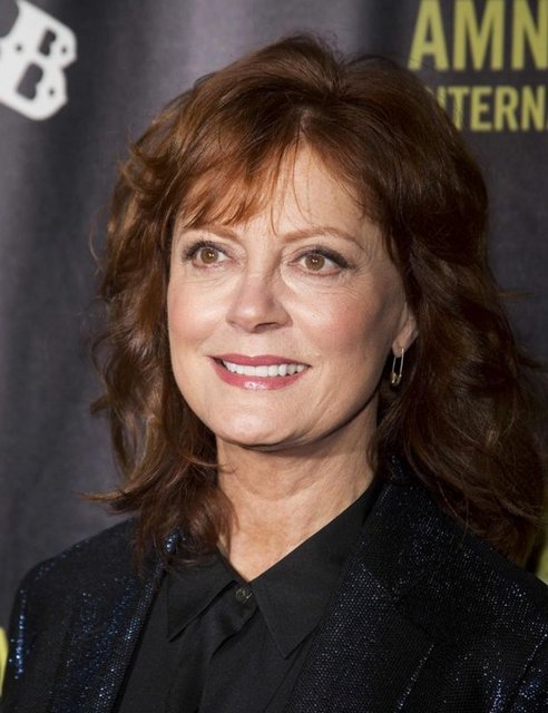 Susan Sarandon: "Sa-RAN-don"  - (SARAN-don değil.)