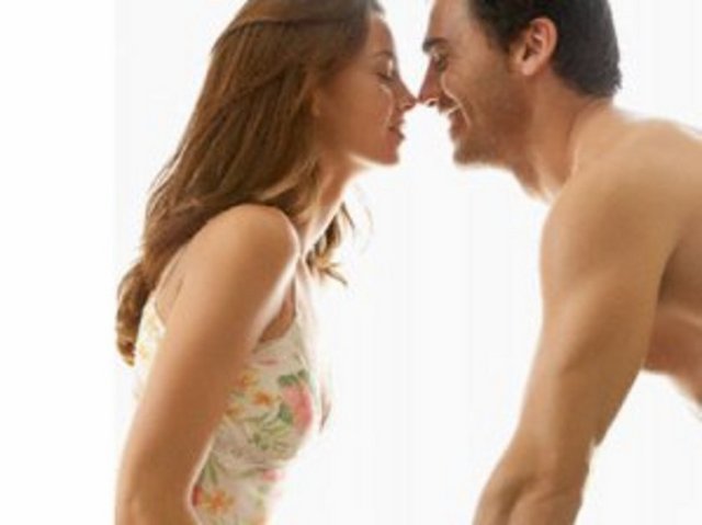 Cinsel hayatları pozitif yönde gelişen, aşk ve tutkuyu doyasıya yaşayan kişilerde ise hayat alanlarındaki önceliklerin değiştiği görülüyor. Daha mutlu, daha rahat ve pozitif yaşam onların hayat alanı haline dönüşüyor. -