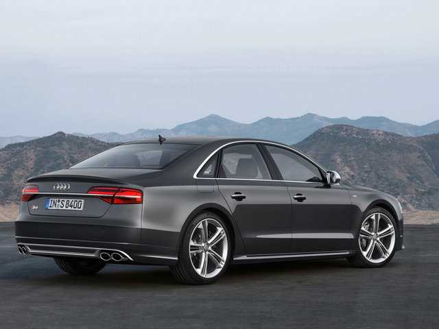 Audi S8 2014