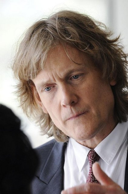 27) David Thomson / Reuters  -  - 22.6 milyar dolar