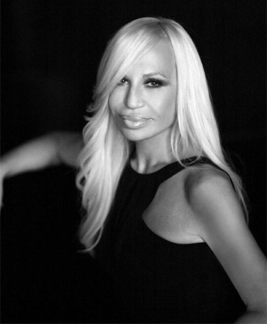 DONATELLA VERSACE  - 200 milyon dolar değerindeki Versace'nin başında bulunan Donatella Versace, şirketin yüzde 30'unun sahibi.