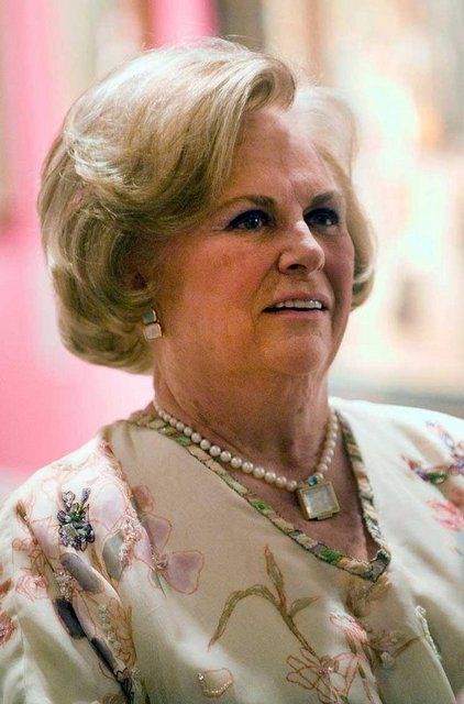 32) Jacqueline Mars / Mars Şekerleme  -  - 20 milyar dolar