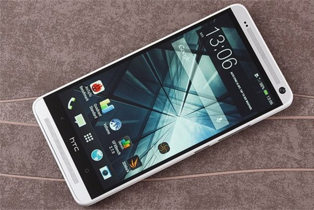 15. HTC One Max - HTC markasının ilk telefon-tablet karışımı olan "phablet" ürünü. Metal kasaya sahip cihaz sağlam ancak çok ağır.