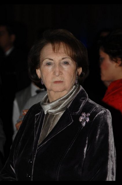 5) Semahat Sevim Arsel / Koç Holding  -  - 2014 Serveti: 2.2 milyar dolar  - 2013 Serveti: 3,2 milyar dolar