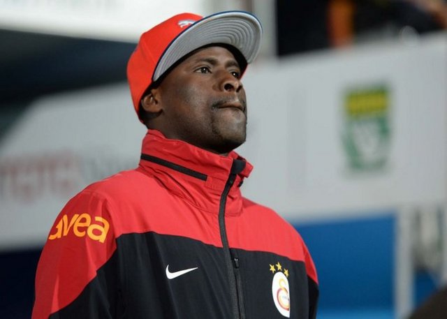 Emmanuel Eboue - İkizler