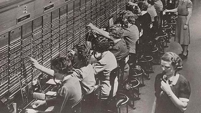 Teknolojinin ortadan kaldırdığı meslekler İşte teknolojinin yok ettiği; ancak bir zamanlar insanların ekmek parasını kazandığı o meslekler...