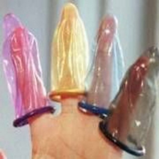 Prezervatif denetleyicisi