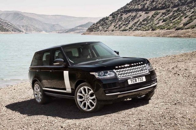 KADINLAR İÇİN YILIN LÜKS ARACI  1) Range Rover