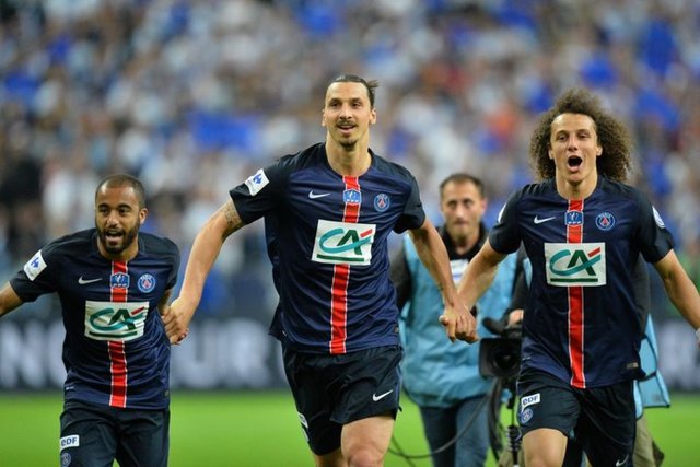 8. Zlatan saat kullanmaz, saatin kaç olduğuna o karar verir.