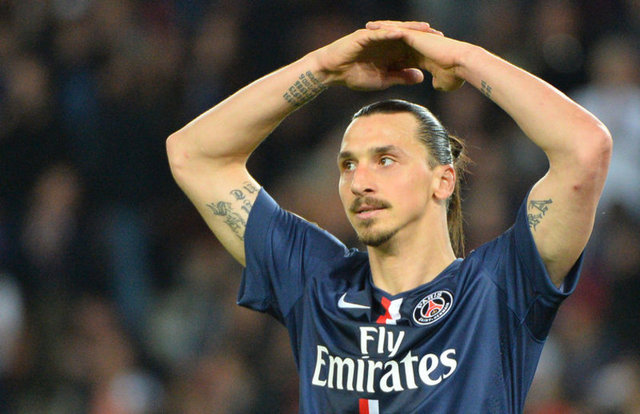 5. Zlatan genç bir erkek olup evden ayrılırken babasına döndü ve dedi ki; "Artık bu evin erkeği sensin."