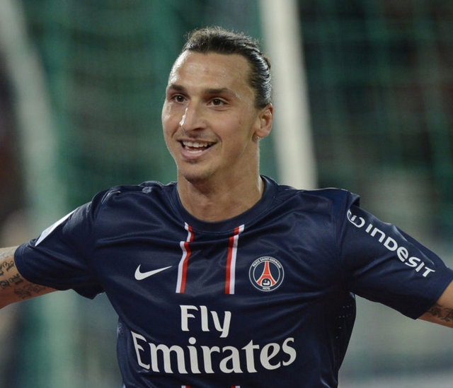 "Paris'te bir daire bakıyoruz. Bir tanesini beğenmezsek bir otel alacağım."