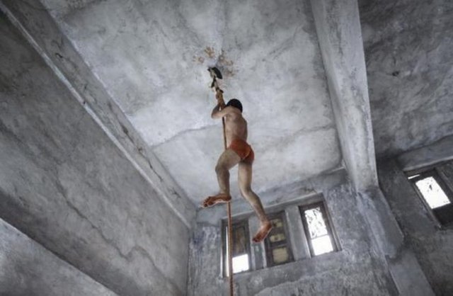 'Akhara' olarak bilinen güreş alanını oluşturan çamur da içeriği bakımından özel...