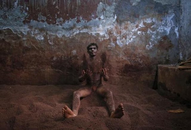 Sigara içmek, alkol tüketmek ve cinsel ilişkiye girmek bunlardan bazıları...