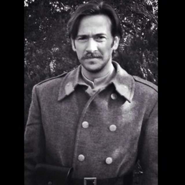 1983 doğumlu olan Erçer, daha önce 'Hayat Güzeldir' ve 'Doktorlar' dizisinde yer almıştı.