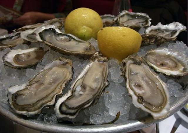 Bu konuda da kesinlikle doğru bir noktadaydılar. İstiridyenin içinde yüksek oranda çinko (testosteron üretimi için gerekli bir mineral) vardır.