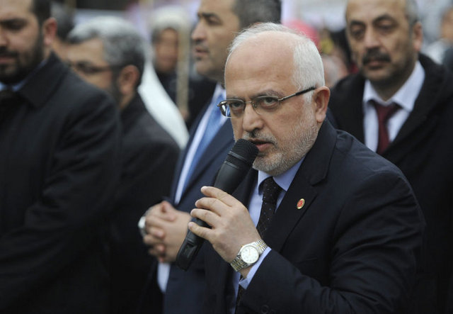 Saadet Partisi İBB adayı Selman Esmerer: Saadet jeneratörü: Doğalgaza çok para ödüyoruz. Enerji sahasında devrim olacak bir proje çalışıyoruz. Elektrik ve doğalgaz faturaları düşecek.