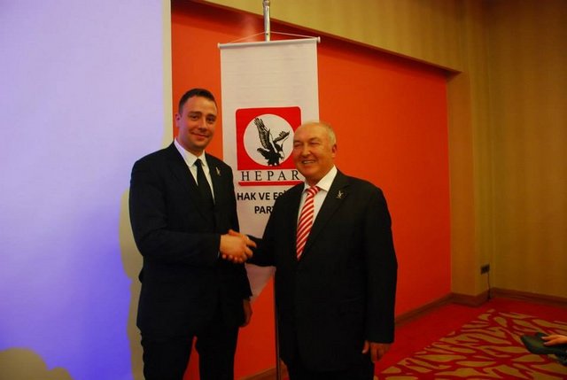 Beşiktaş HEPAR adayı Enver Alper Mutlu: Beşiktaş'a hayvan hastanesi kurulacak.