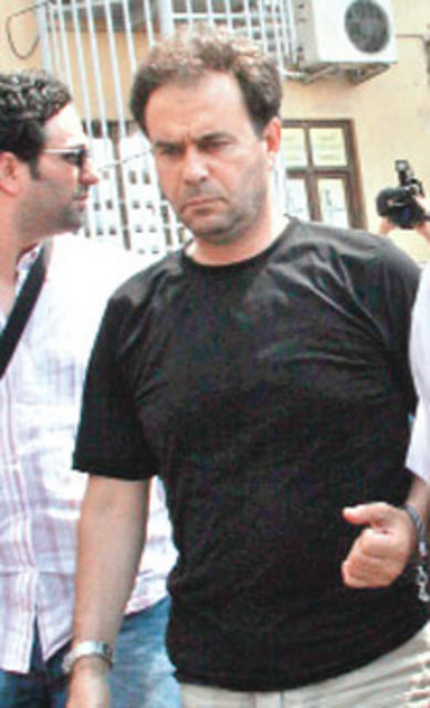 4- Fikret Emek: 2007'de tutuklandı. 6 yıl 9 aydır tutuklu bulunuyor.