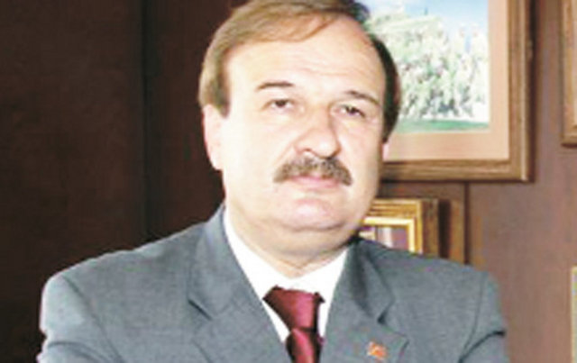 3- Muzaffer Tekin: 2007'de tutuklandı. 6 yıl 9 aydır tutuklu bulunuyor.