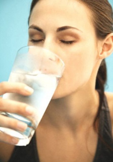 Kanı sulandırır ve dolaşım sırasında pıhtılaşmasını önler.