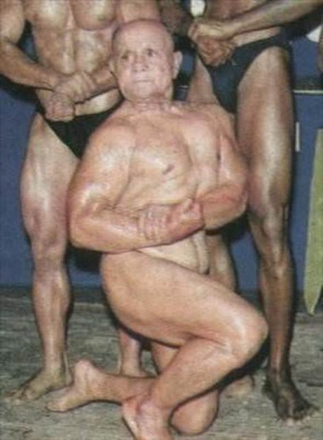 Ama hala formunu koruyor. Monohar Aich'ten bahsediyoruz.