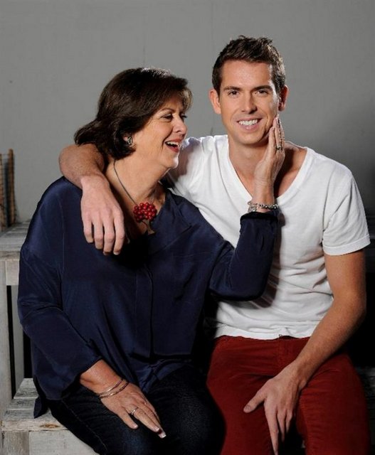 Annesine saygı gösteriyorsa, büyük ihtimalle size de saygı gösterecektir. Ama ana kuzularından da kaçının.