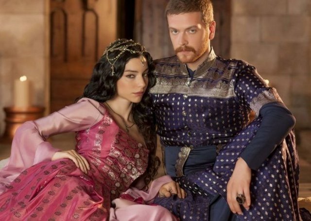 İddialara göre bir hamamda düşüp, yaralanmıştı.