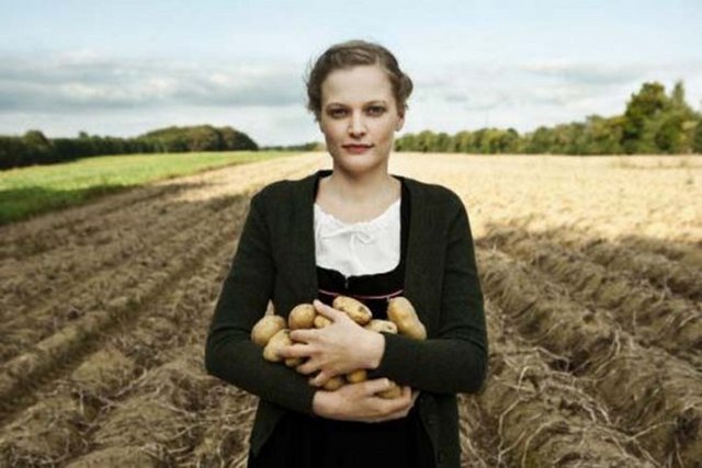 - Şeker hastalarına faydalıdır.