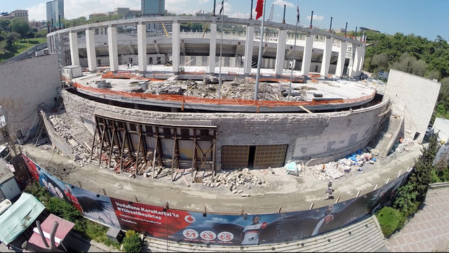 Loca-Vip tribün, koltuk kapasitesi 41.903, loca sayısı 147