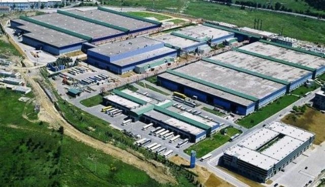 19 Mercedes-Benz Türk - Satın alma yöneticisi: Celil Kayserilioğlu - 2013 satın alma bütçesi: 1.518.000.000 TL  -