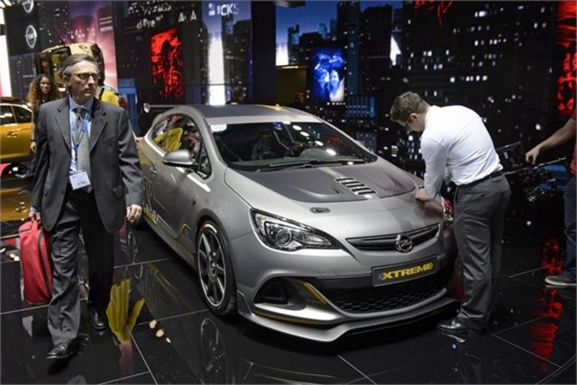 35- Opel - Marka değeri 2,5 milyar dolar.  -