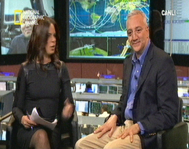 5. Boş zamanlarda ne yapıyorsunuz? - Sık sık dışarıyı izliyoruz.