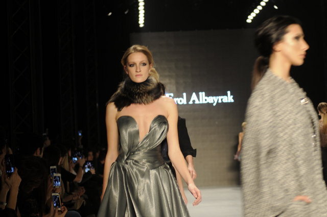 EROL ALBAYRAK DEFİLE 